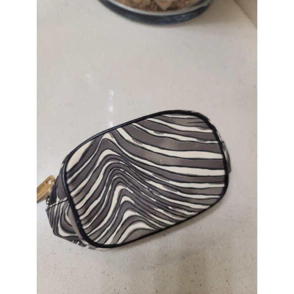 TORY BURCH Cosmetic Toiletry Bag Case Patent Small Pouch Zip Round Logo - Picture 3 of 6